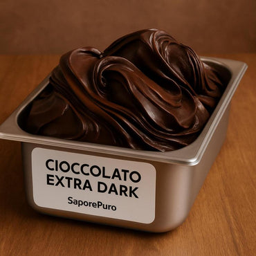 Base gelato vegano SaporePuro cioccolato extra dark, pronta per creare gusti fondenti, peso 1,6 kg, in confezione visibile.